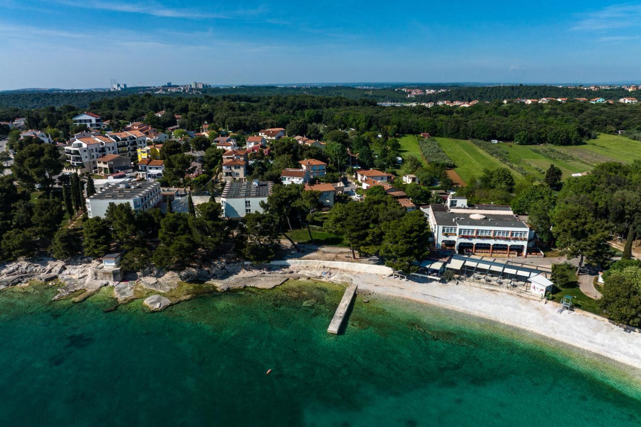 Apartment Axelle 50 Meters To The Beach Banjole Exterior foto