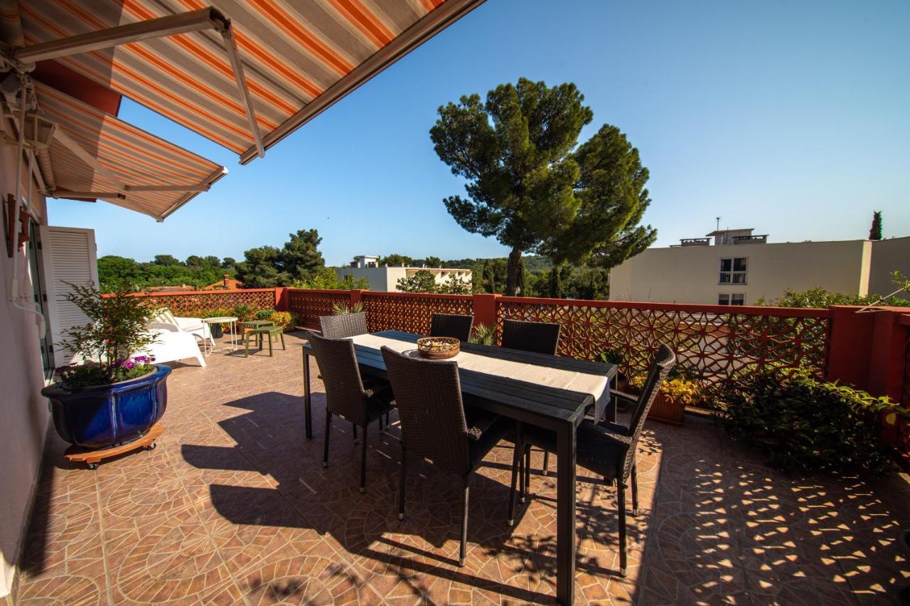 Apartment Axelle 50 Meters To The Beach Banjole Exterior foto